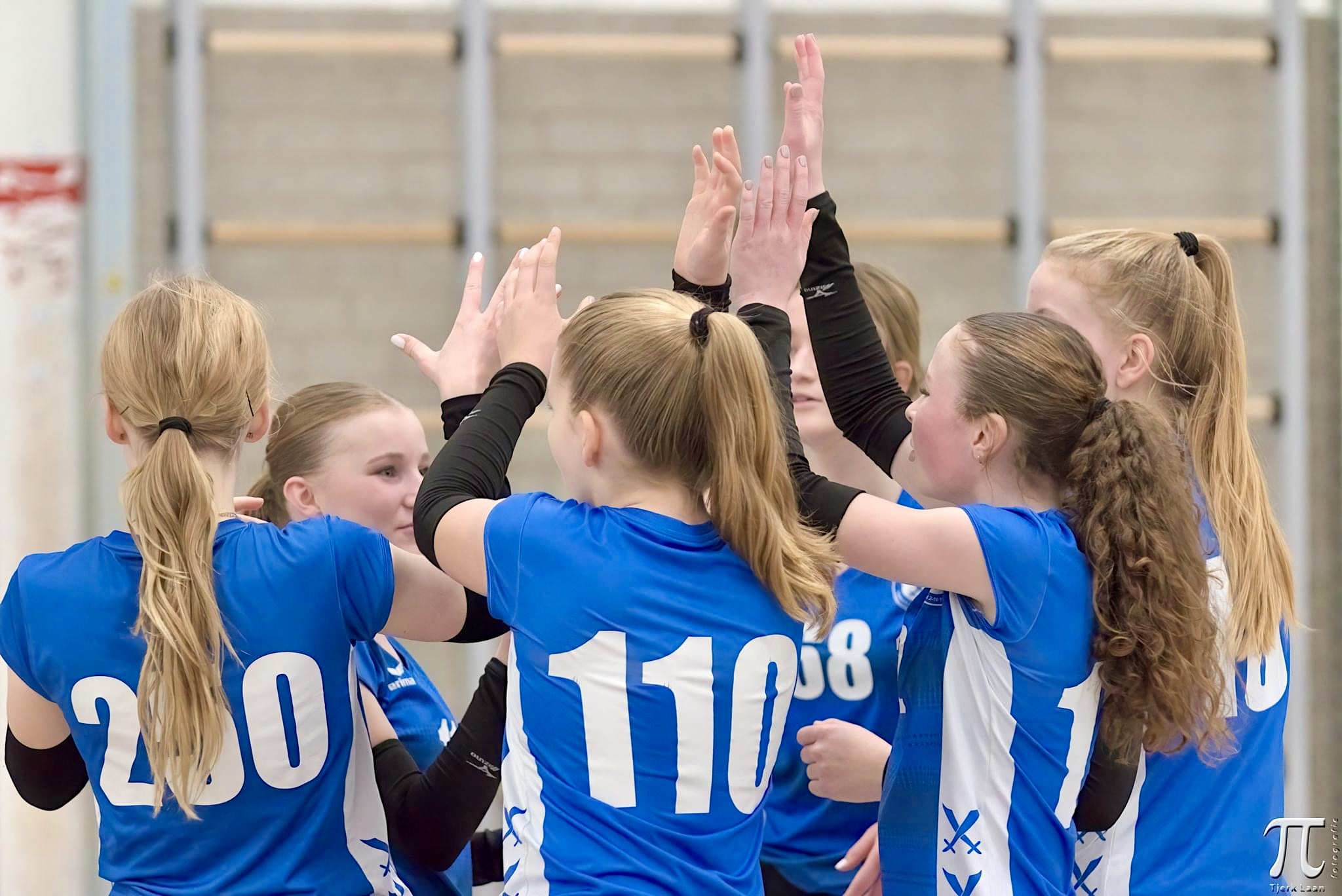 Compaen Meiden A1 net niét kampioen – Volleybalvereniging Compaen